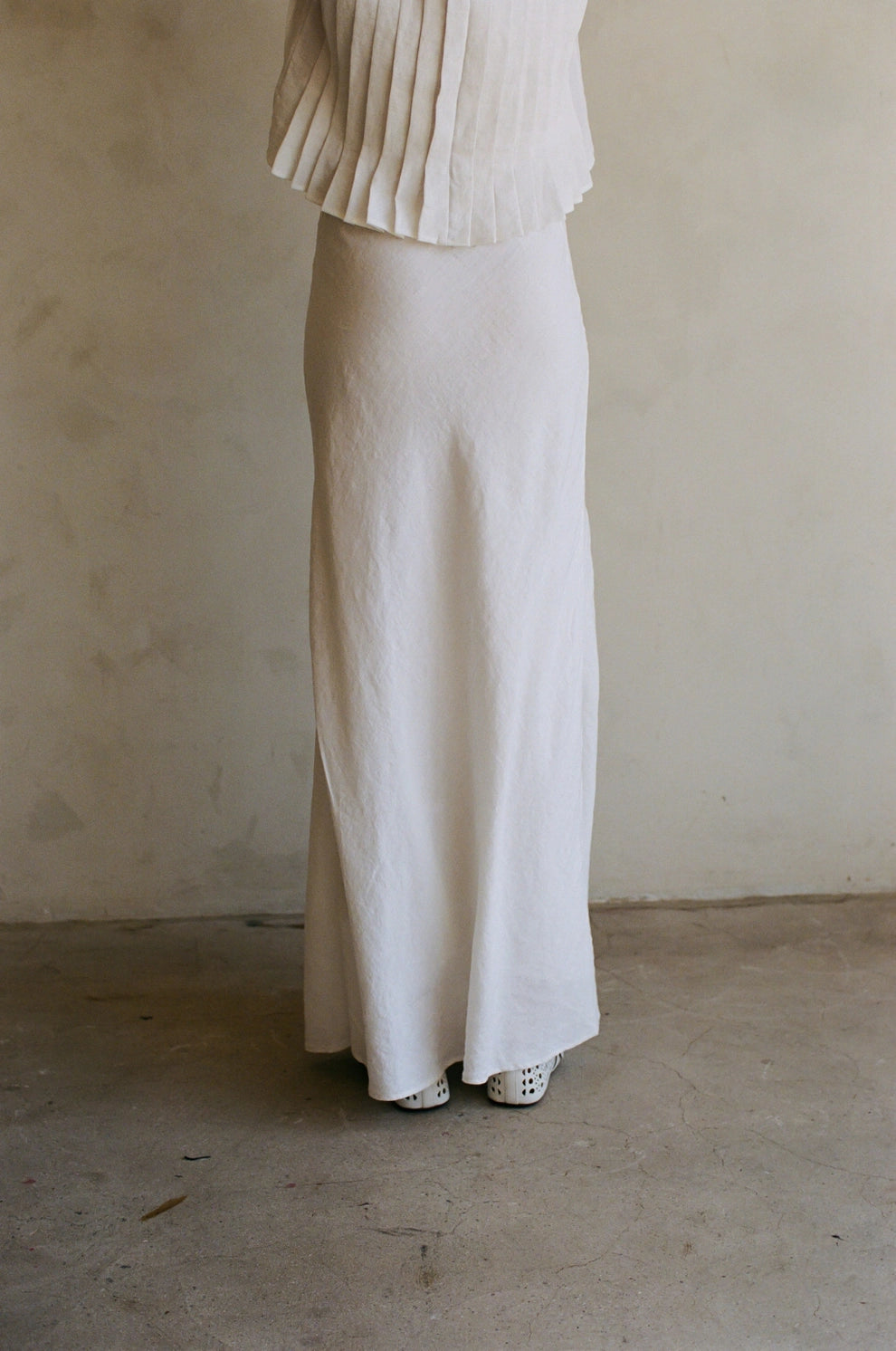By Together 100% Linen Elastic Waist Skirt
